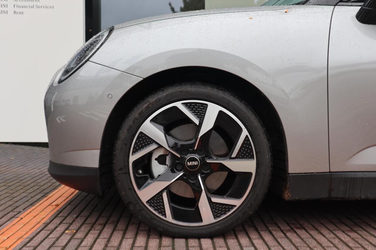 Mini COOPER 3-deurs E | Favoured Trim + Pakket M