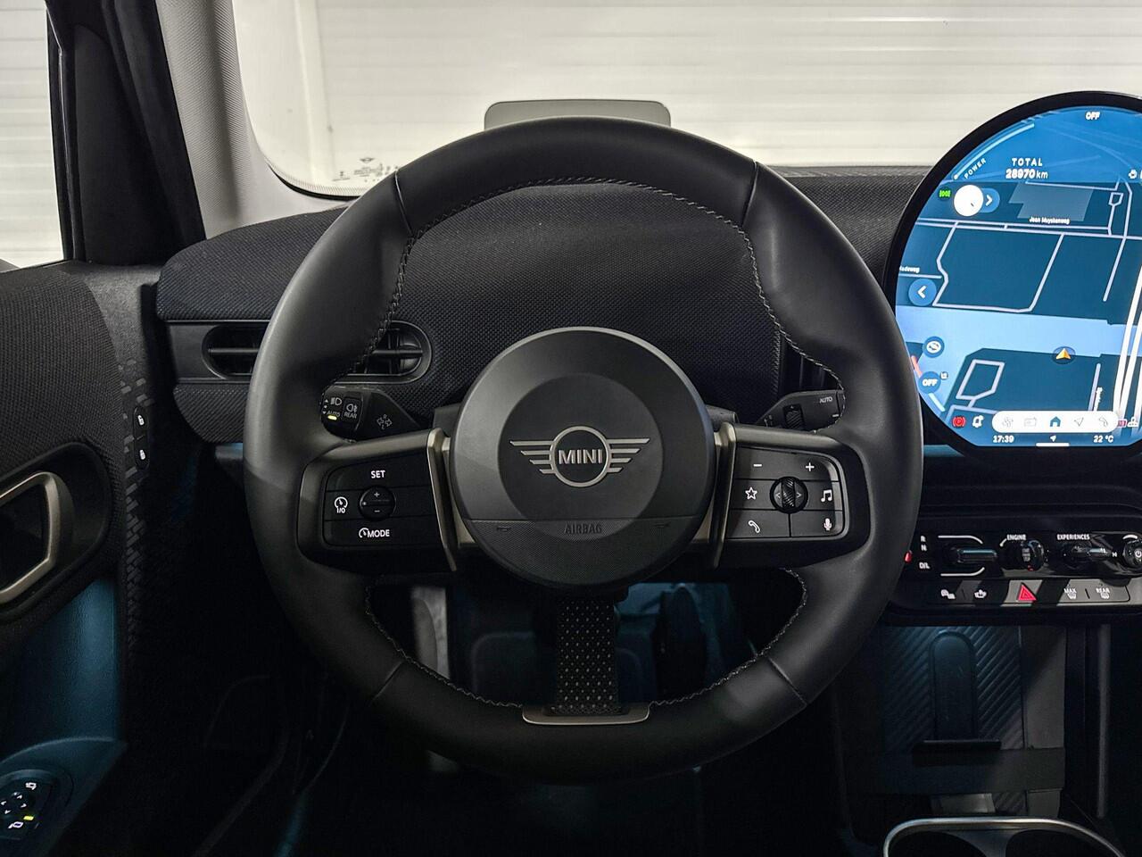 Mini COOPER 5-deurs 1.5 C Classic | Stoelverwarming | Achteruitrijcamera | Head-Up Display