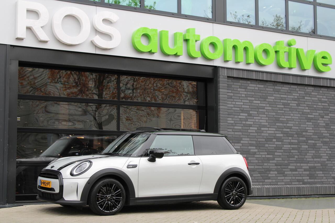 Mini COOPER Mini 1.5 Camden Plus Edition | NAP | PANO | HUD | H&K | CAMERA | CARPLAY | STOELVERW |