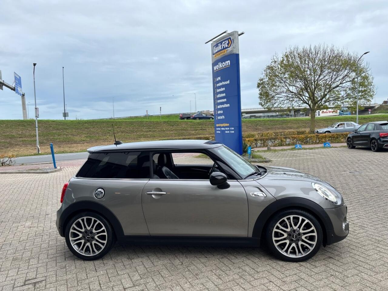Mini COOPER 2.0 S 192PK AUTOMAAT AIRCO LEER NAVI PDC HEADUP.