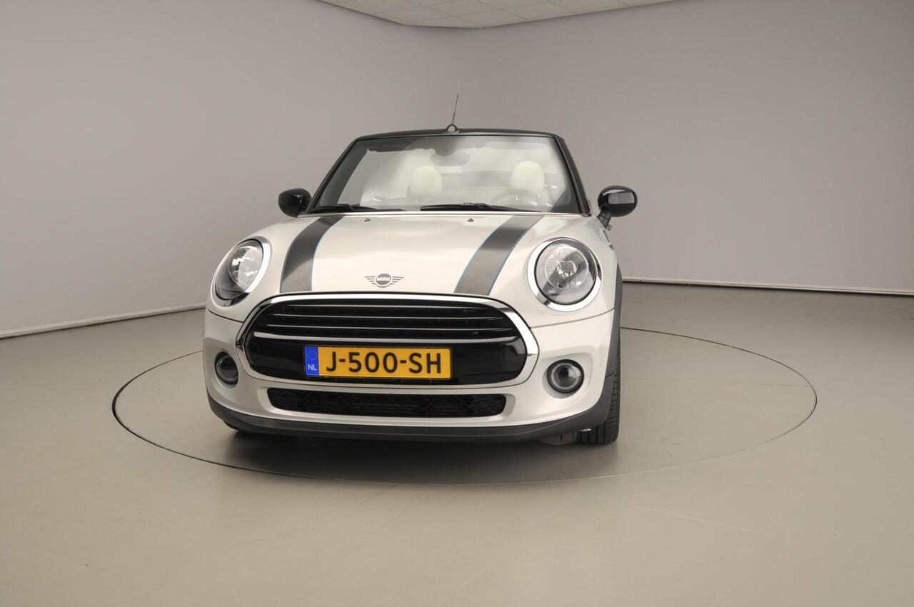 Mini COOPER Cabrio Automaat / Sportstoelen / Leder / Stoelverwarming / PDC / Cruise / Alu wielen 17 inch
