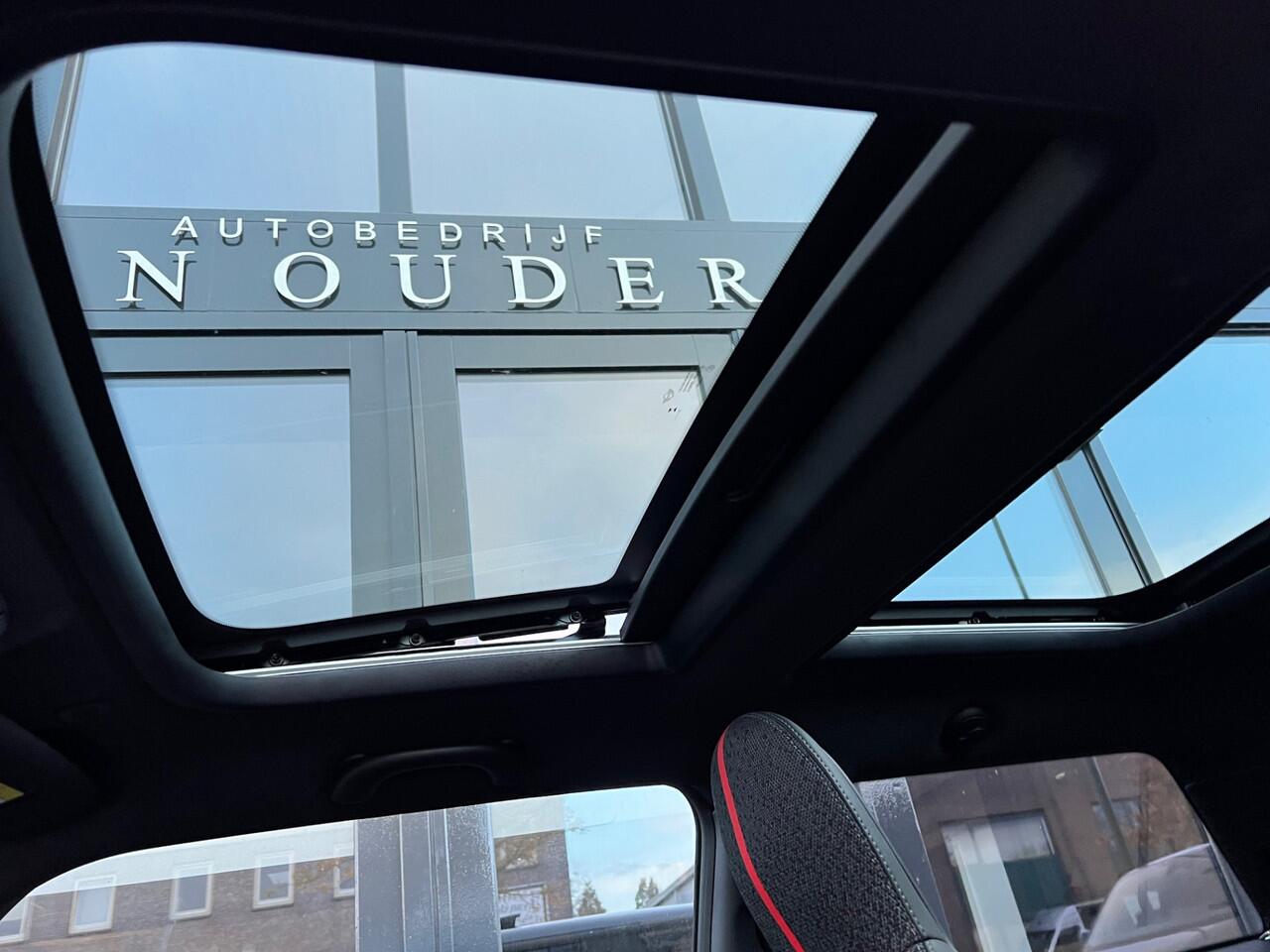 Mini COOPER Mini 1.5 C John Cooper Works M / PANO / JCW / CARPLAY