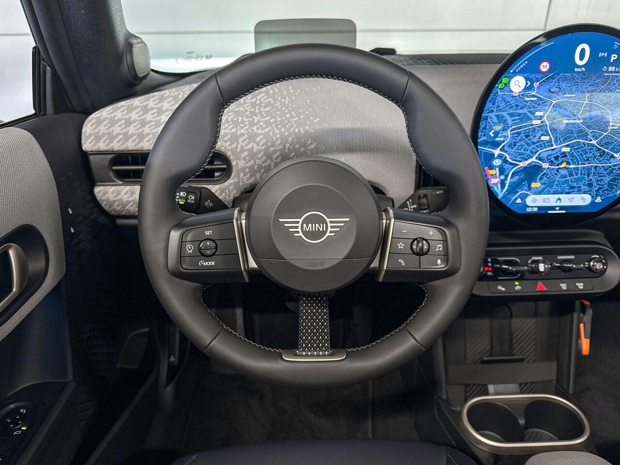 Mini COOPER Cabrio 2.0 C Favoured L