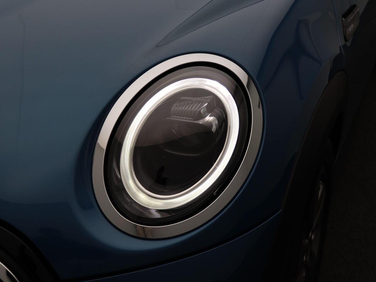 Mini COOPER 3-deurs Classic + Balance Pack + LED + DAB + 16''