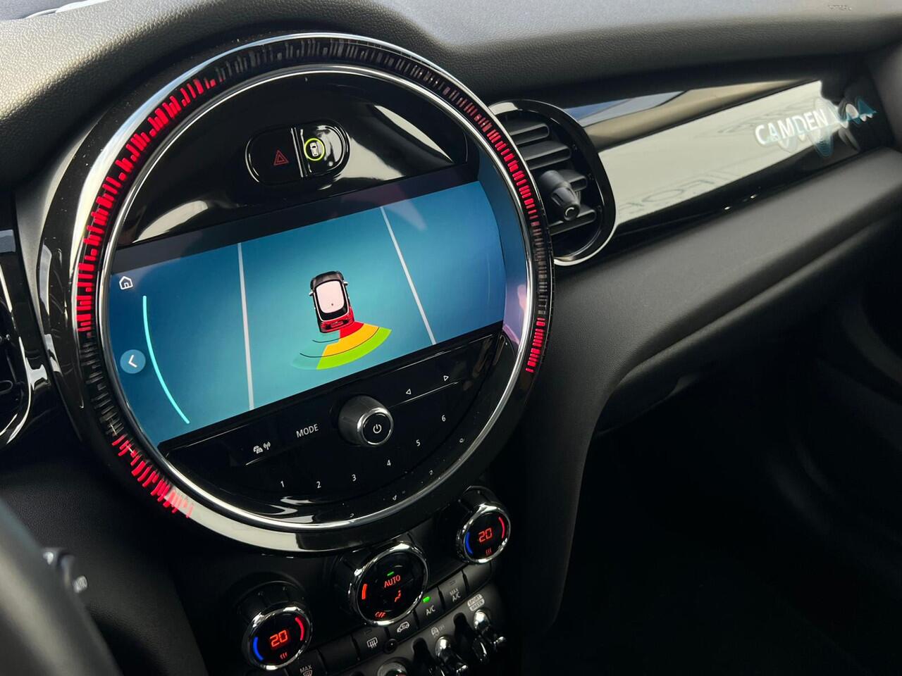 Mini COOPER Mini 1.5 Camden Edition NL AUTO | CARPLAY | DEALER ONDERH | UNION JACK