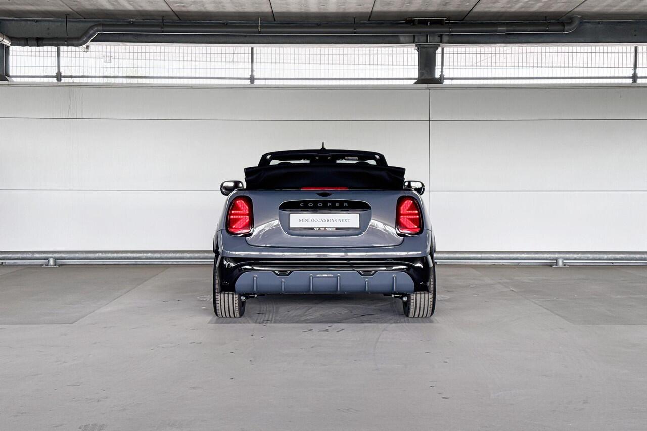 Mini COOPER Cabrio 2.0 C John Cooper Works M | Selections | Pakket M
