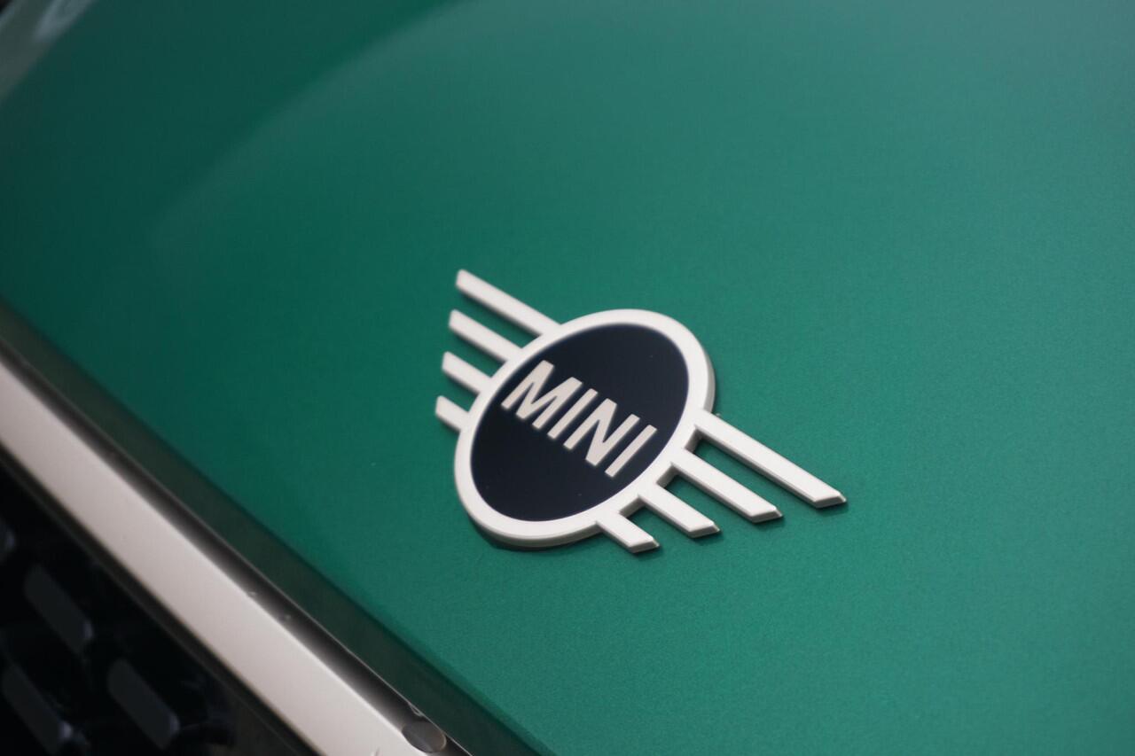 Mini COOPER 3-Deurs C Favoured / Panorama Dak / Stoel en Stuurverwarming