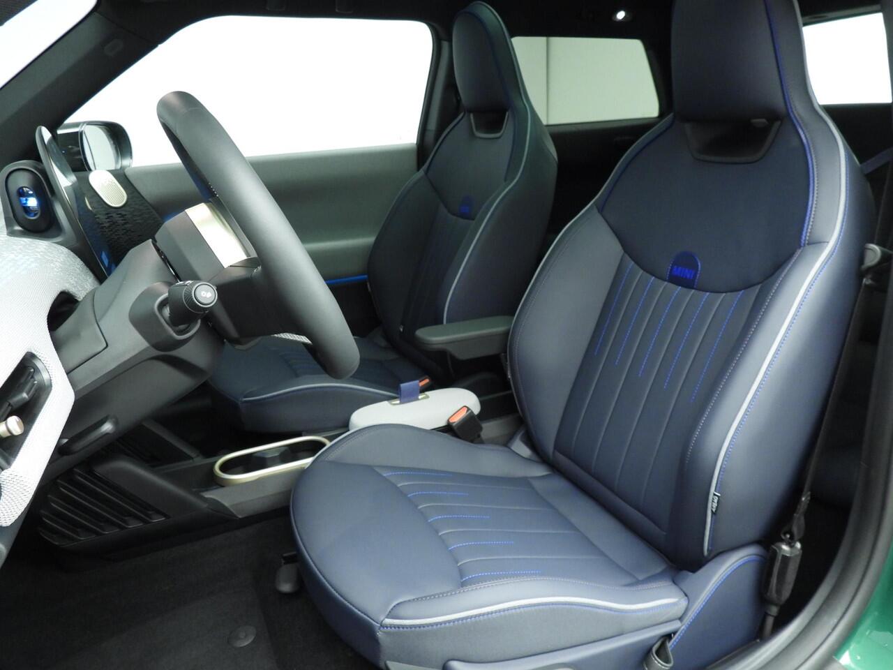 Mini COOPER E Favoured M 40.7 kWh