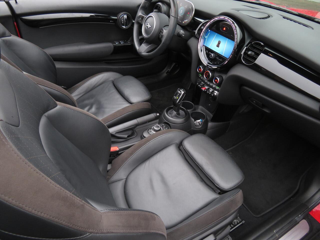 Mini COOPER Mini Cabrio 1.5 Automaat Classic Trim 1e Eigenaar Airco Cr-Control CarPlay