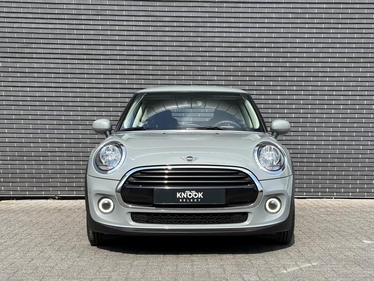 Mini COOPER Hatchback 3 deurs / Airconditioning / Elektrisch Pakket / DAB / 15 Inch / Chrome Line