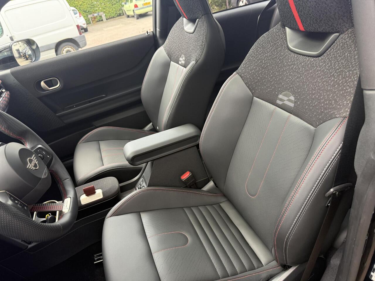 Mini COOPER Mini 1.5 C John Cooper Works XL