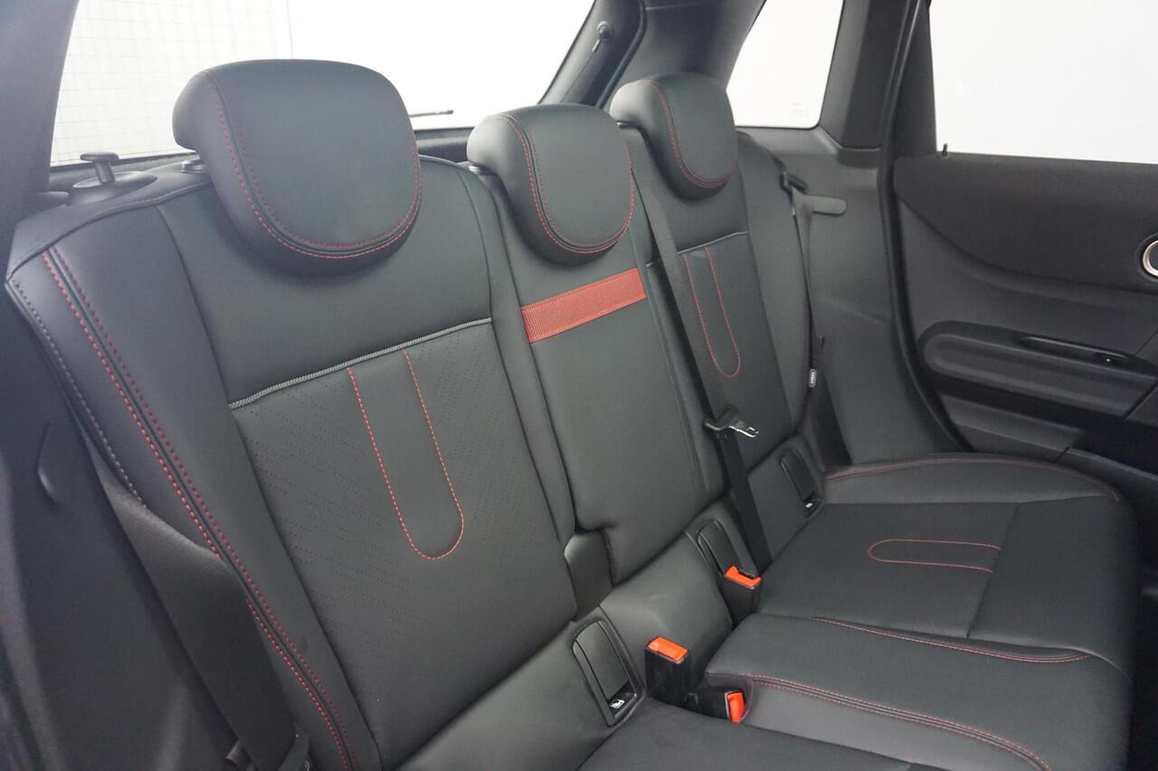 Mini COOPER 5-deurs | John Cooper Works Trim | Pakket M | Panoramadak | Head-Up Display | Driving Assistant | Comfort Access