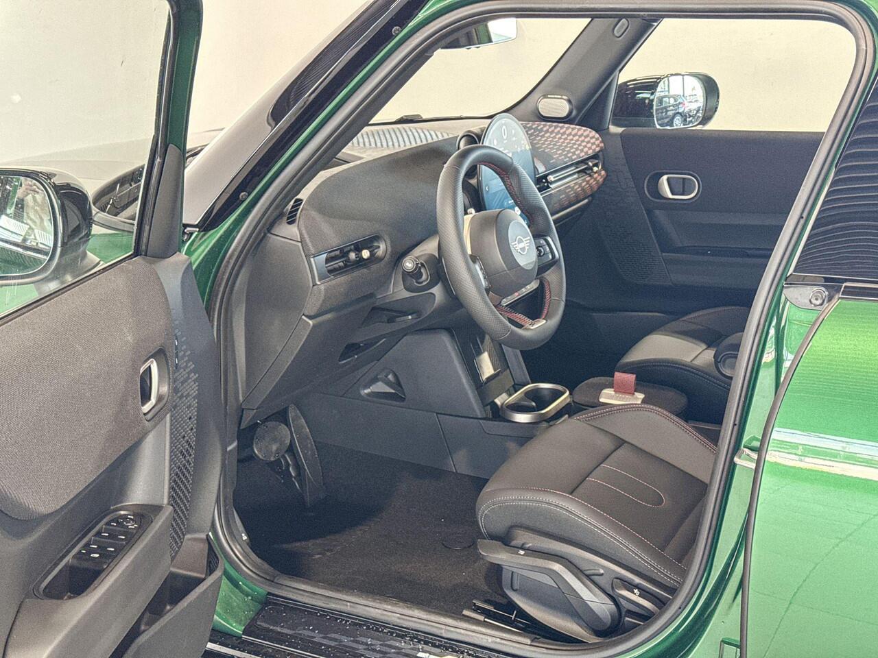 Mini COOPER 5-deurs C John Cooper Works Pakket M Aut.