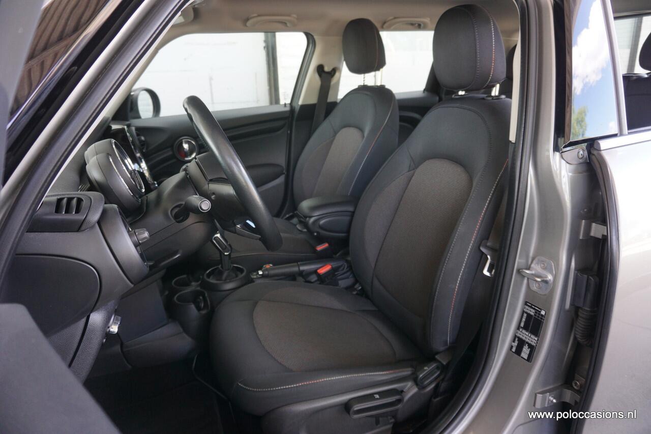 Mini COOPER Mini 1.5 Automaat | Carplay | Dealerauto | Eerste Eigenaar