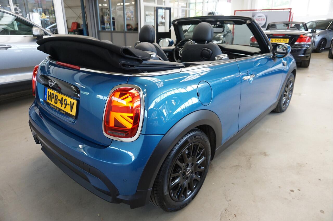 Mini COOPER Mini Cabrio 1.5 Maximized Navi Stoelverw. Camera DAB Blis Incl. afleverbeurt en 12 Bovag garantie