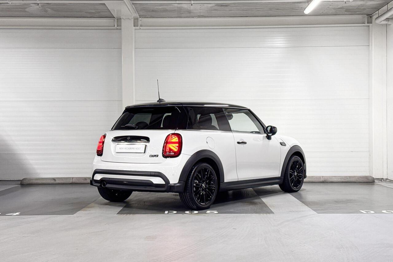 Mini COOPER 3-deurs Camden Edition | Stoelverwarming | Achteruitrijcamera | Apple Carplay | Selections