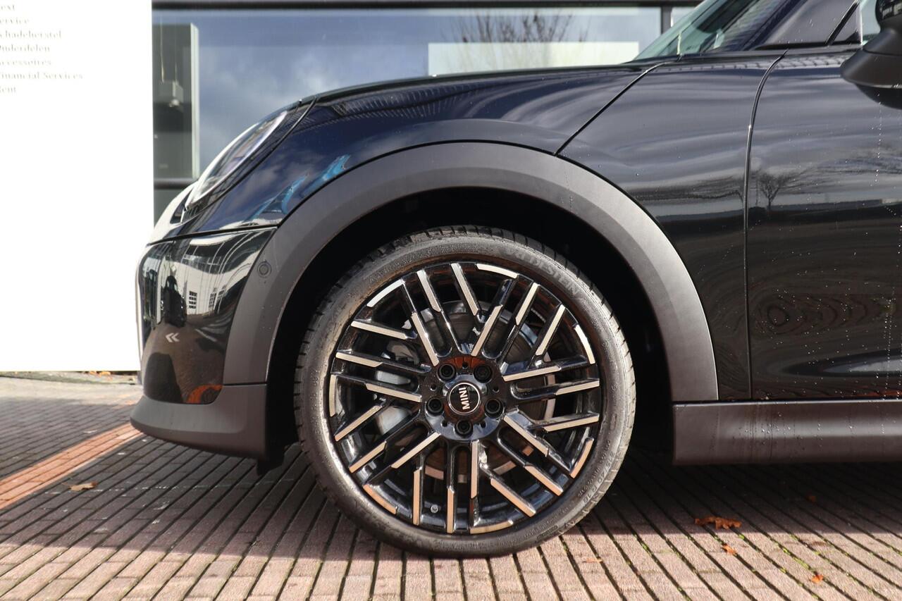 Mini COOPER 3-deurs C | Favoured Trim + Pakket M