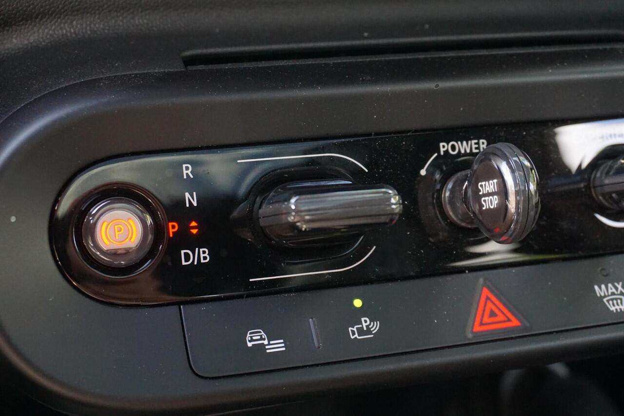 Mini COOPER 3-deurs E Favoured Trim | Pakket M | Comfort Access | Glazen panoramadak | MINI Head-Up Display | Parking Assistant | Driving Assistant