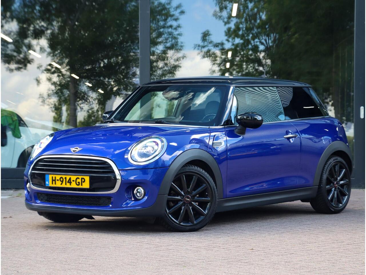 Mini COOPER Mini 1.5 Automaat Harman Kardon Navigatie LED Dealeronderhouden