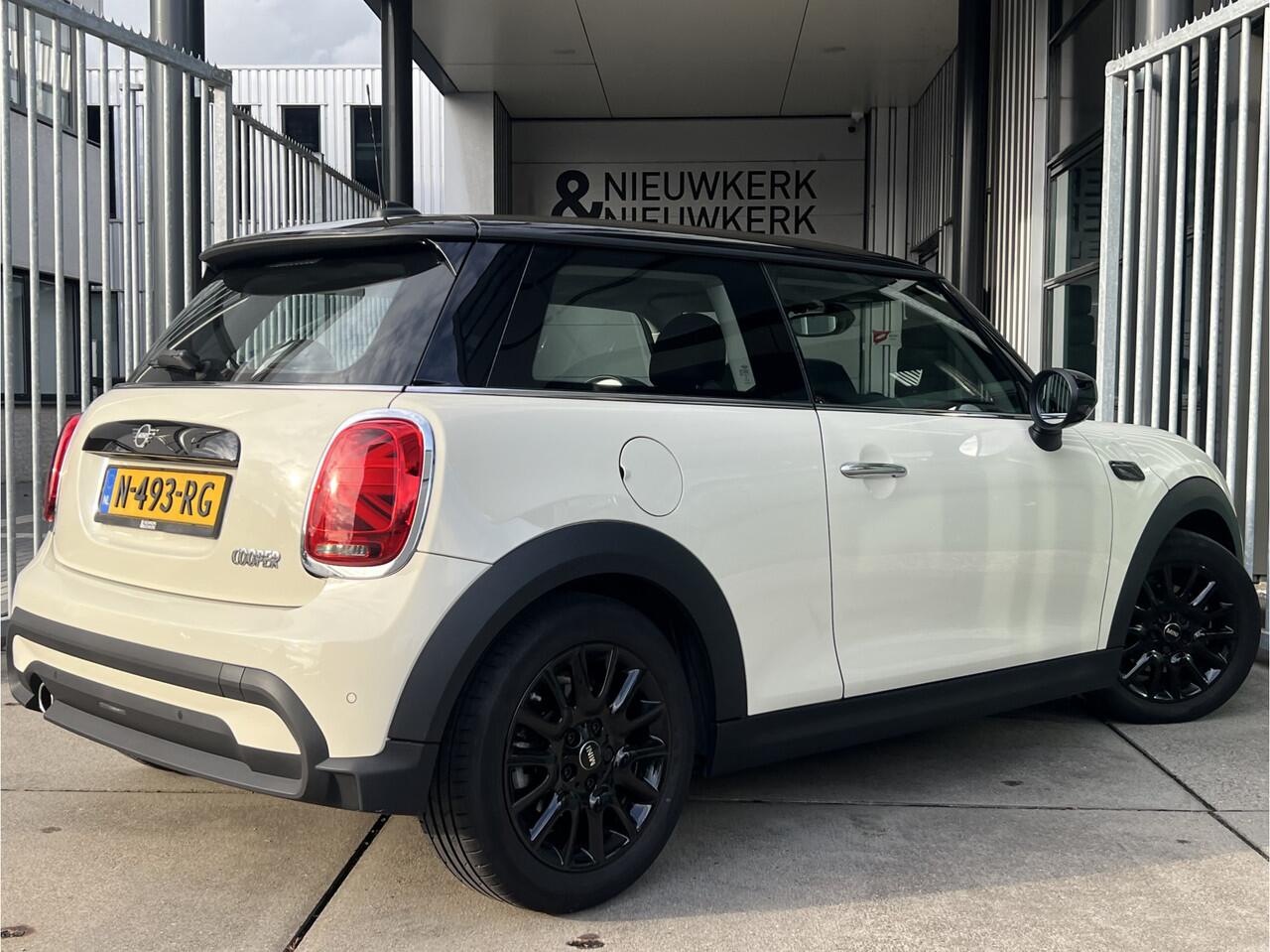 Mini COOPER Mini 1.5 Classic | AUTOMAAT | CARPLAY/ANDROID | NAVI | CRUISE CONTROL | LMV | PDC | CLIMATE CONTROL | LED | DAB | BLUETOOTH