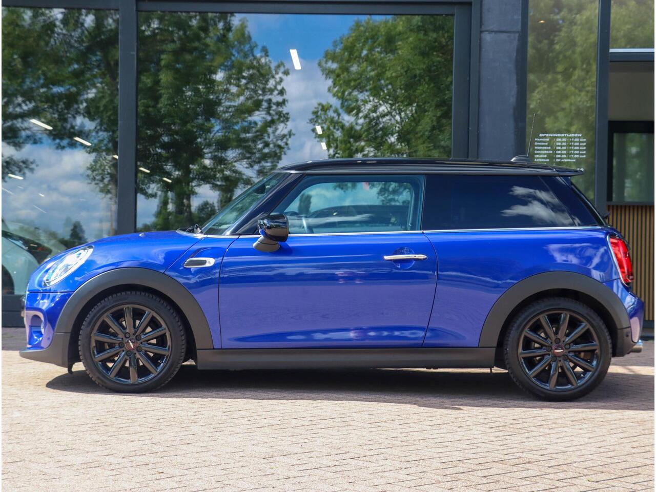 Mini COOPER Mini 1.5 Automaat Harman Kardon Navigatie LED Dealeronderhouden