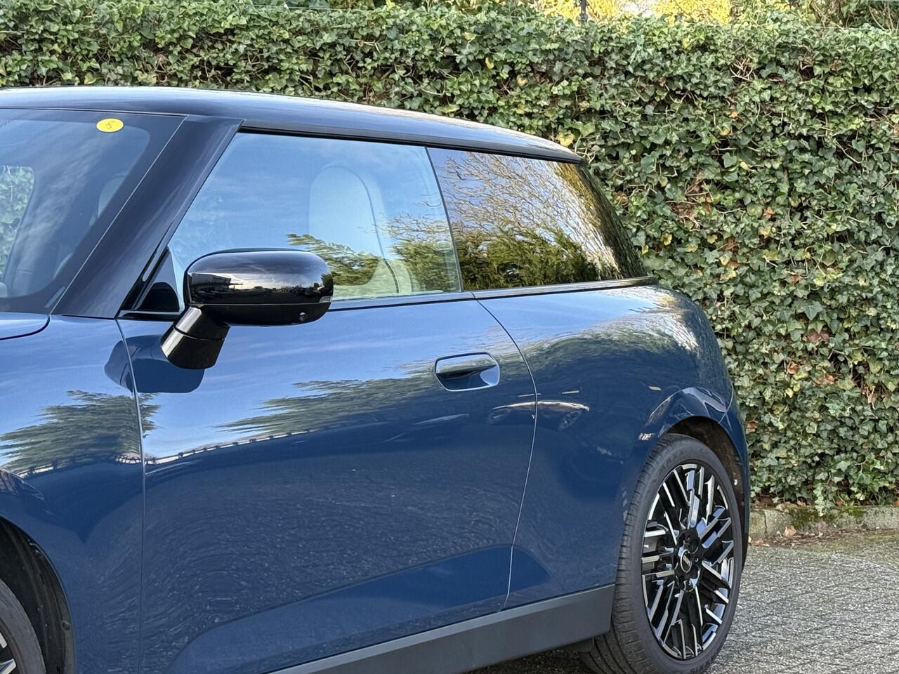 Mini COOPER Mini E | Pakket L | Panorama | Harman/Kardon | JCW Sportstoel.