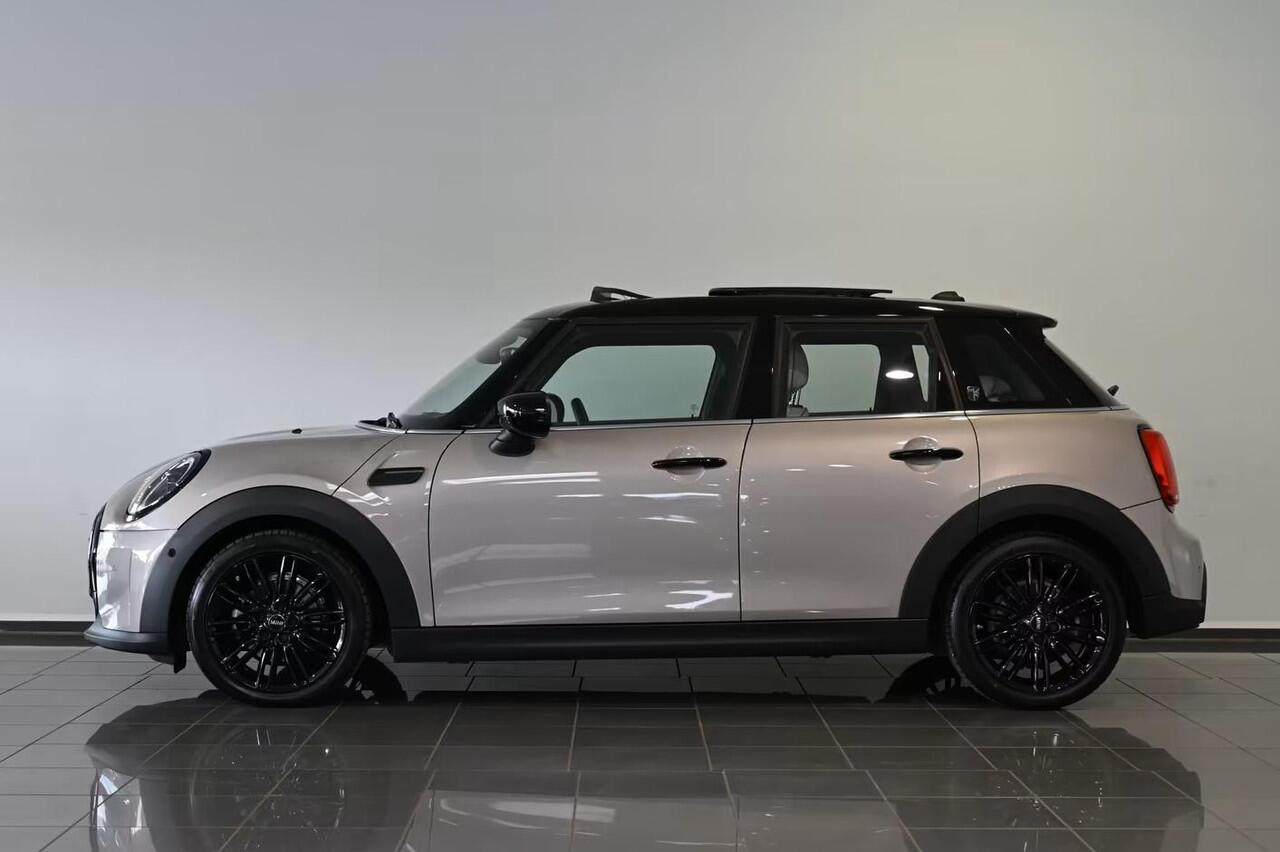 Mini COOPER 1.5 Yours 5-DRS ** LED, VIRTUAL, CHESTER LEDER, PANORAMA, CAMERA, HuD, 17-inch LMV ** 1e Eig - MINI ONDERH. ** ** INFORMEER OOK NAAR ONZE AANTREKKELIJKE FINANCIAL-LEASE TARIEVEN **