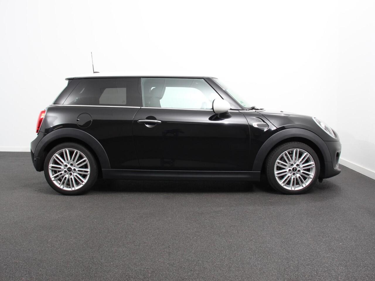 Mini COOPER Mini 1.5 136pk Chili | Climate control | Cruise control | Lichtmetalen velgen 17" | Stoelverwarming | Led