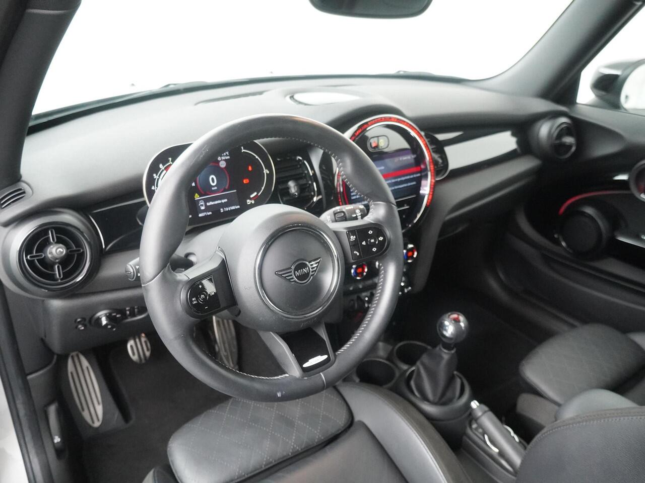 Mini COOPER 3-deurs JCW pakket | Cruise | Achteruitrijcamera | Stoelverwarming | Comforttoegang |