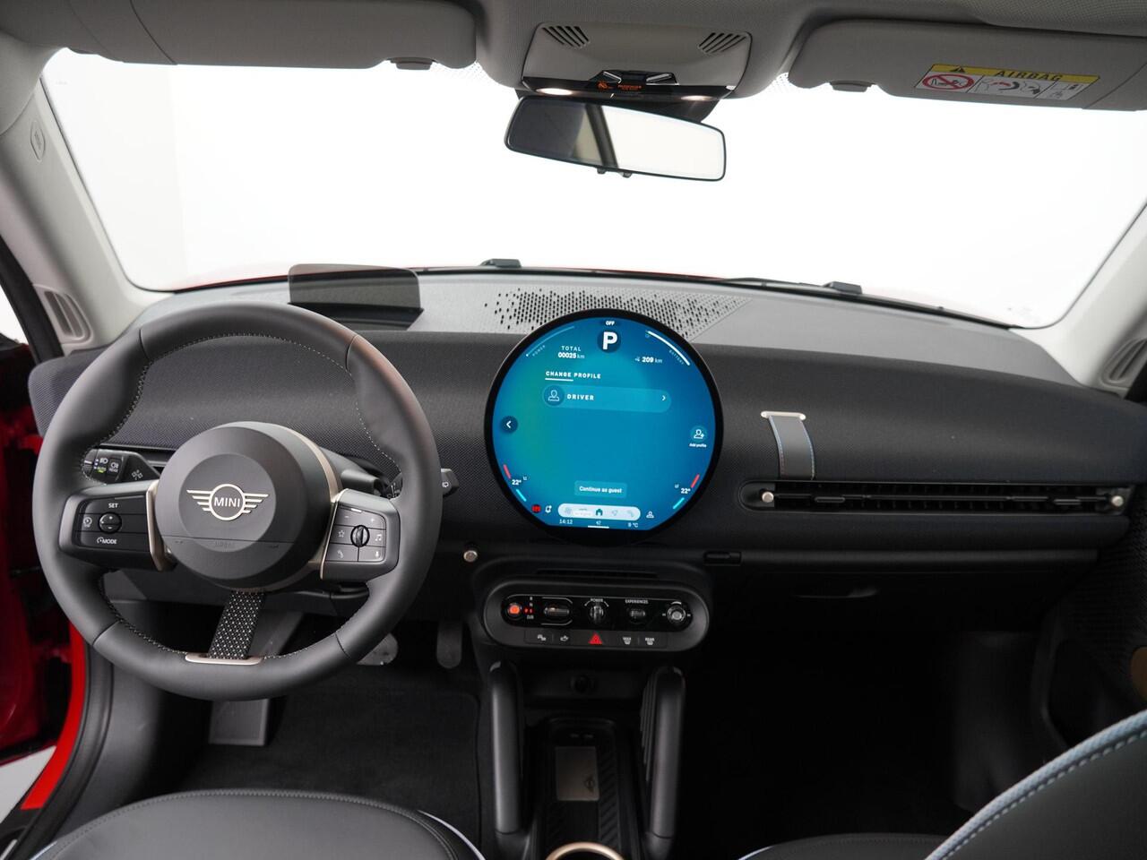 Mini COOPER 3-deurs E Classic Trim | Pakket L | Glazen Panoramdak | Stuur- Stoelverwarming | Head-Up | Harman Kardon | Comfort Access