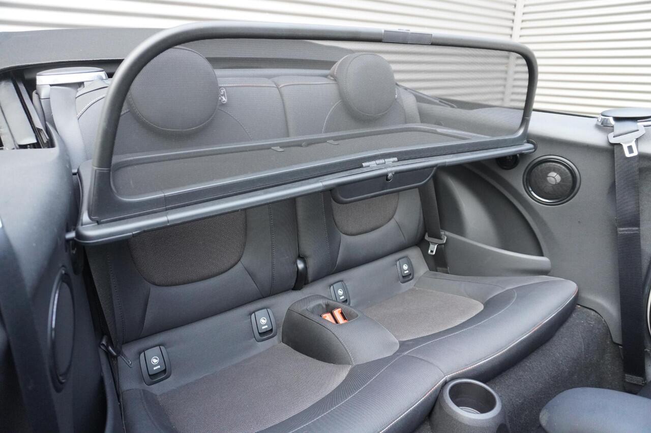 Mini COOPER Cabrio C Serious Business | Comfort Access | Harman-Kardon sound system | Park Assistant | Elektrisch verwarmde voorstoelen