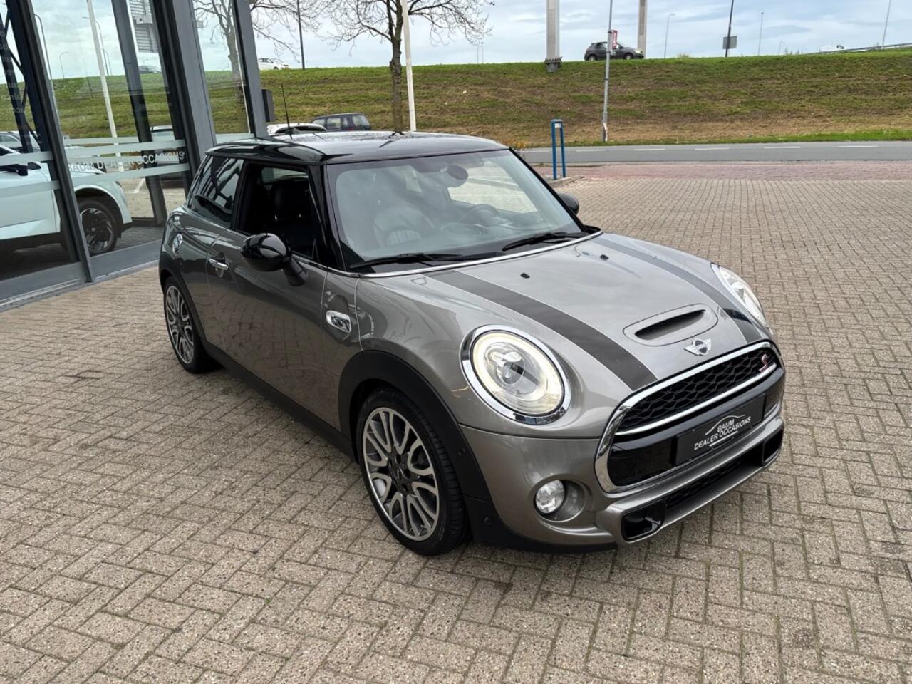 Mini COOPER 2.0 S 192PK AUTOMAAT AIRCO LEER NAVI PDC HEADUP.