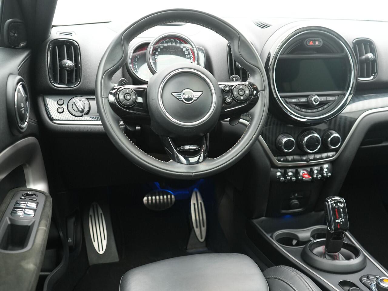 Mini COUNTRYMAN 2.0 John Cooper Works ALL4 Chili - RIJKLAARPRIJS - Automaat - Achteruitrijcamera -Stoelverwarming - 306 PK