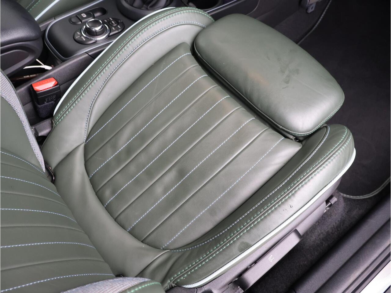 Mini COUNTRYMAN Mini 1.5 Cooper S E ALL4 Untamed Edition Comfort Access/ Achteruitrijcamera/ Stoelverwarming/ Cruise Control/ Driving Assistant