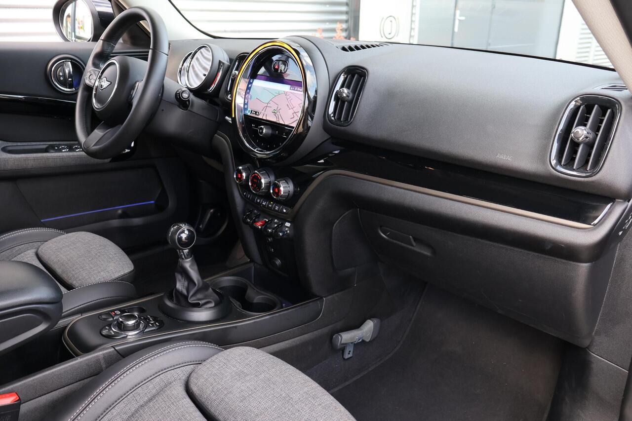 Mini COUNTRYMAN Mini 1.5 Business Edition 1e Eigenaar | NL-Auto | Volledig Onderh | BTW | AF Trekhaak | Carplay | Navi | Cruise | Full Led | Keyless | PDC