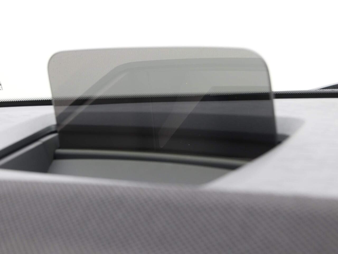 Mini COUNTRYMAN C Classic Pakket M | Head-Up | Stoelverwarming | Comfort Access | Achteruitrijcamera