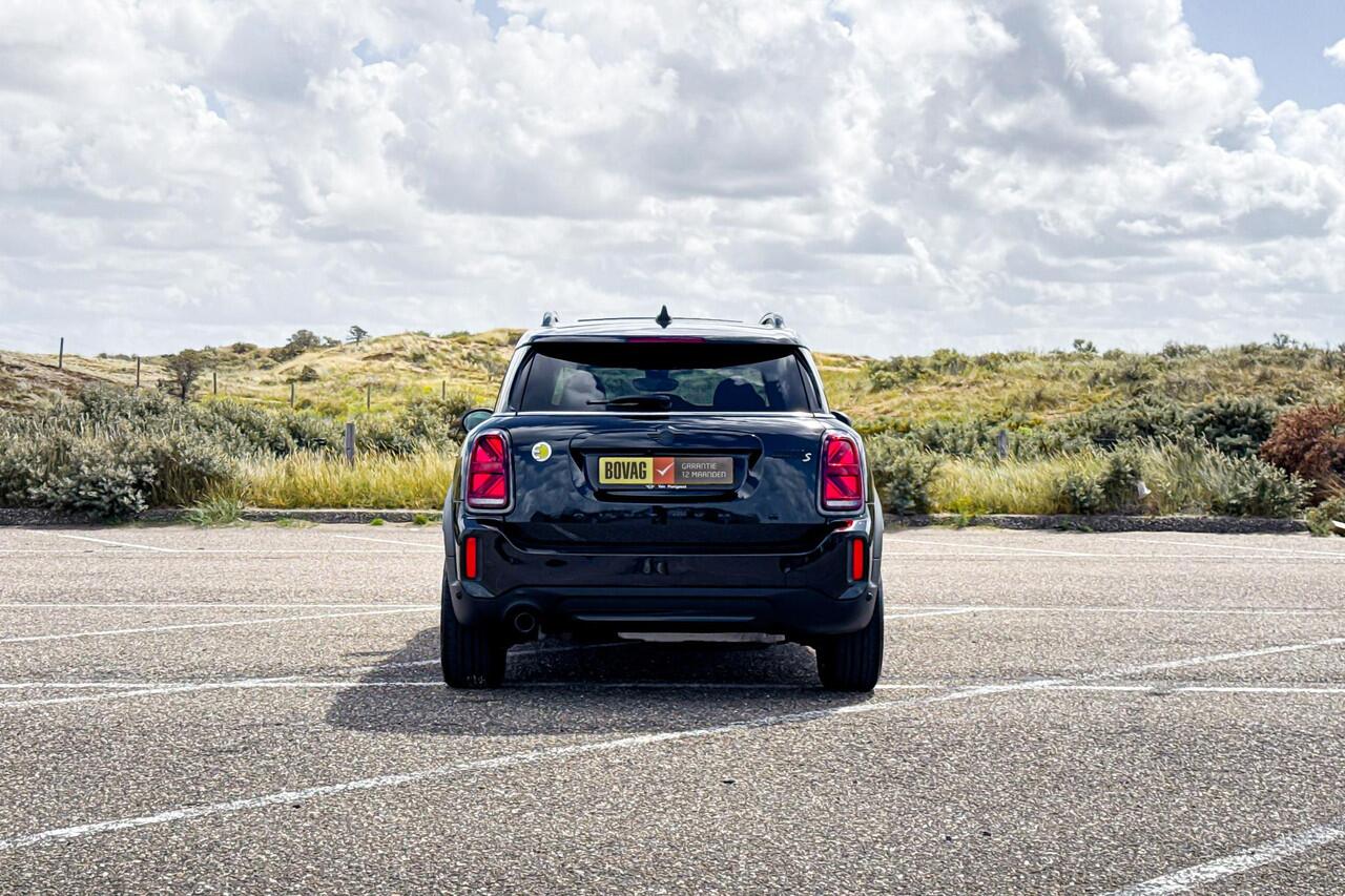 Mini COUNTRYMAN Cooper S E ALL4 Classic | Selections | Glazen Panoramadak | Stoelverwarming | Head-up Display | Achteruitrijcamera |