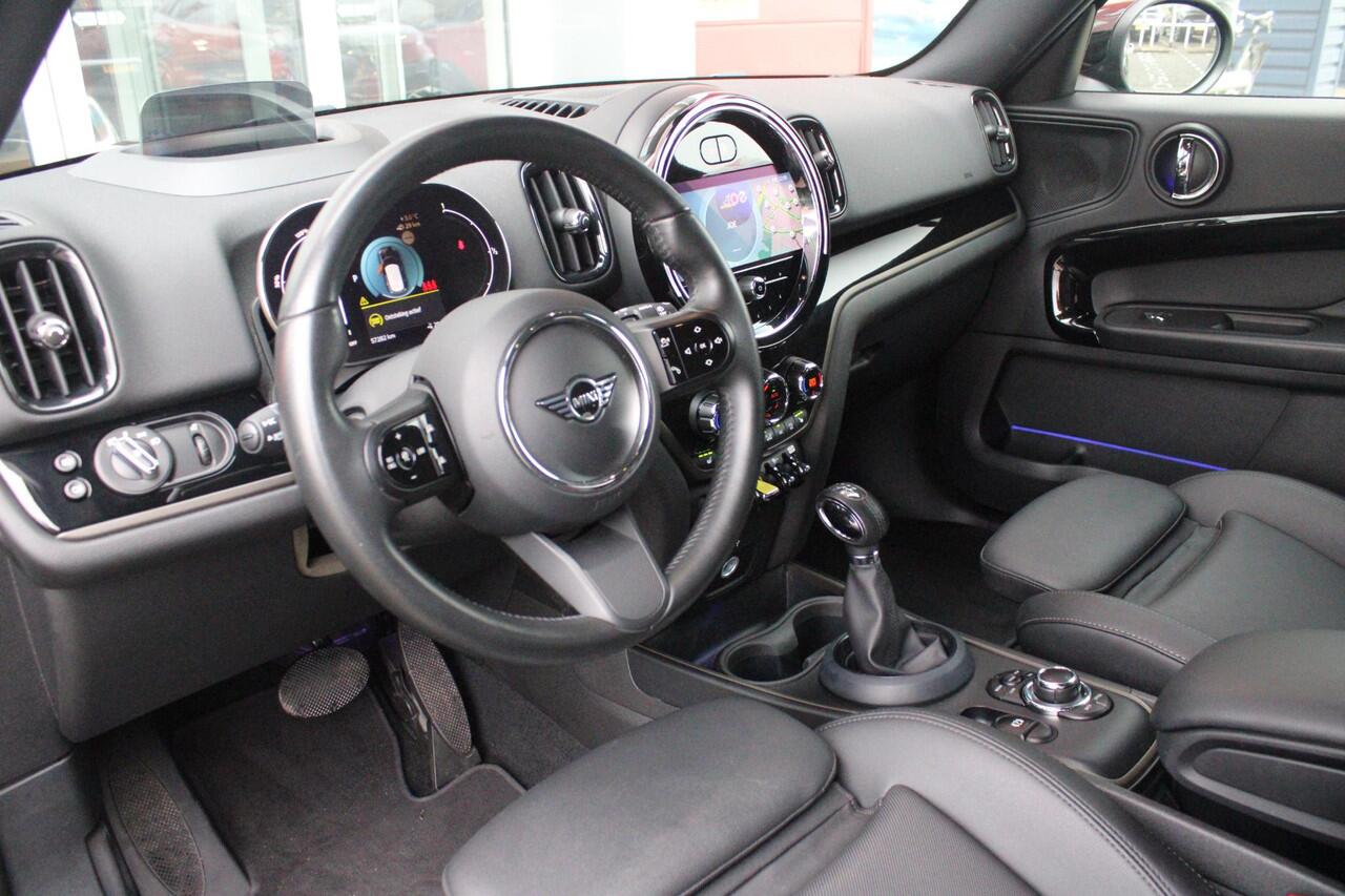 Mini COUNTRYMAN Mini 2.0 Cooper S E 220PK ALL4 CHILI | UNION JACK ACHTERLICHTEN | LEDEREN BEKLEDING | ELEKTRISCH BEDIENBARE VOORSTOELEN MET GEHEUGENFUNSCTIE OP DE BESTUURDERSSTOEL | STOEL/VOORRUIT VERWARMING | FULL LED KOPLAMPEN | DRAADLOZE APPLE CARPLAY/ANDROID AUTO | D