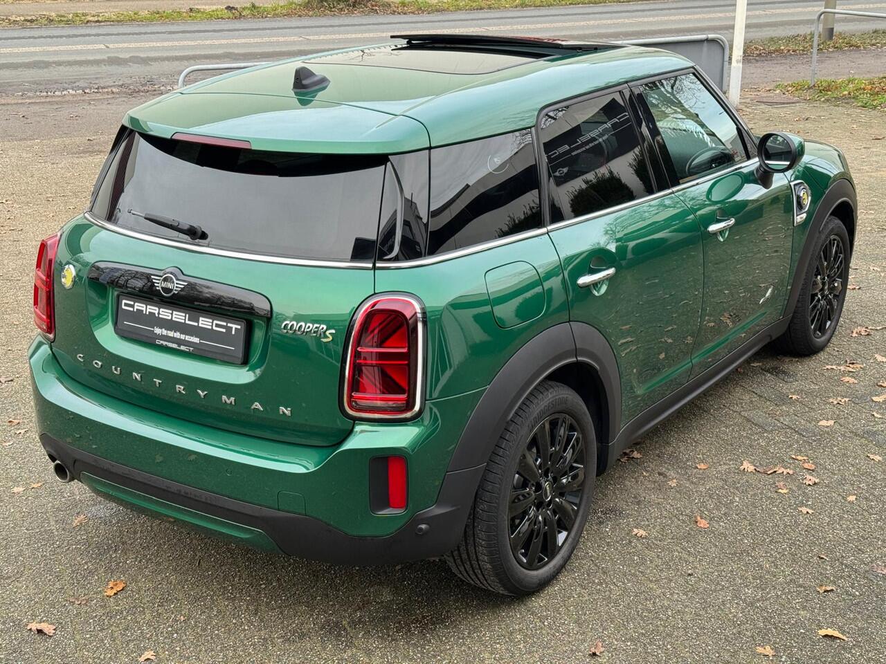 Mini COUNTRYMAN 2.0 Cooper SE ALL4 Classic Trim Panoramadak Harman/Kardon Head-up Vol opties . Neem contact op en we maken een afspraak!