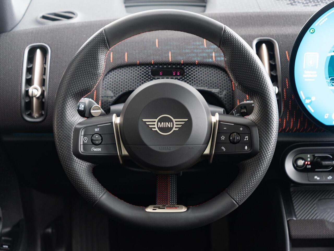 Mini COUNTRYMAN SE JCW + XL pakket + Trekhaak + Adaptieve Cruise + 360 camera