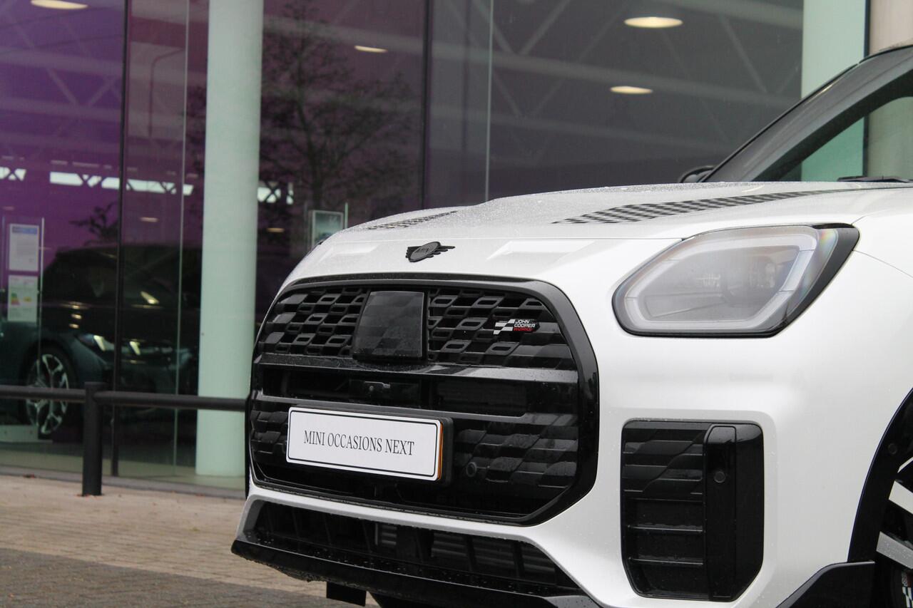 Mini COUNTRYMAN C Automaat / John Cooper Works / Pakket L / 20" JCW Flag Spoke 2-tone