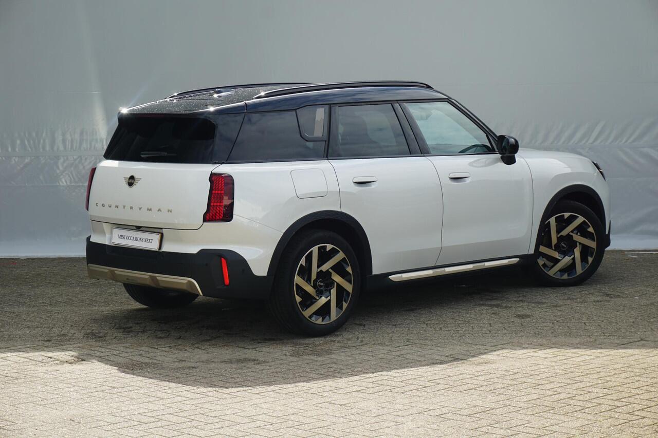Mini COUNTRYMAN Mini E Favoured | Pano dak / Keyless entry / Head up Display / Leer / Apple carplay