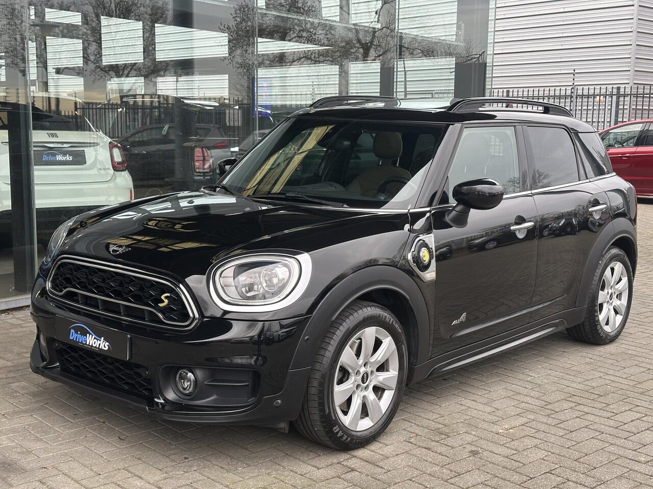 Mini COUNTRYMAN Mini 2.0 Cooper S E ALL4 Chili | Leer | Panorama | Key-less | Winter-pakket | Interesse, Proefrit? Bel of app met: 06-24 28 28 42