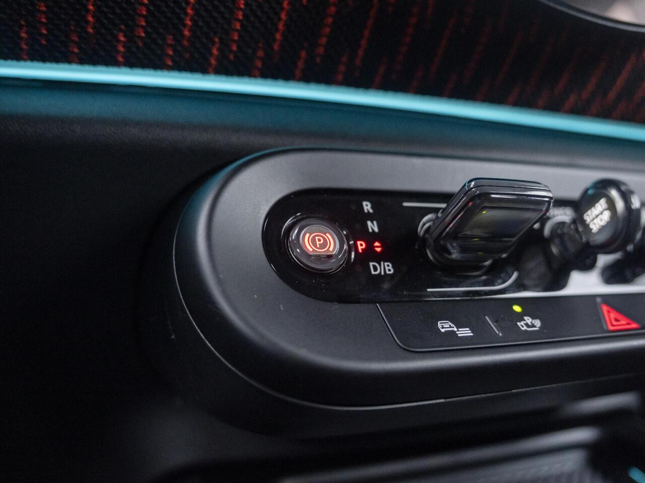 Mini COUNTRYMAN E John Cooper Works + S pakket + Stoel en Stuurverwarming