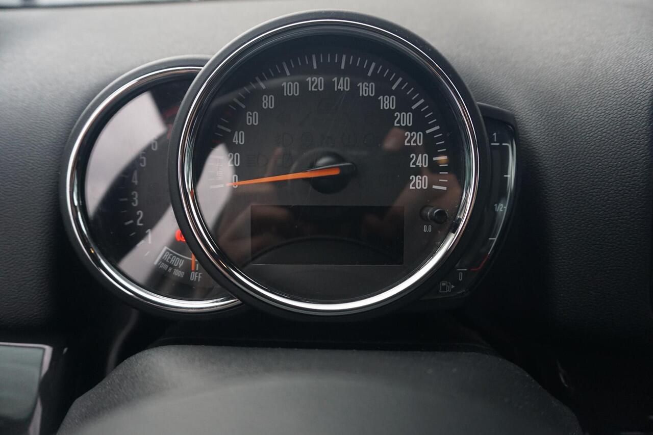 Mini COUNTRYMAN One Business Edition | Cruise Control | Parkeersensoren Achter | Connected Navigation