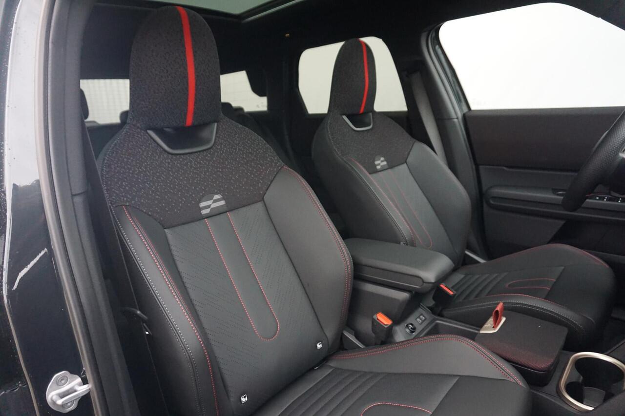 Mini COUNTRYMAN SE ALL4 John Cooper Works Trim | Pakket XL | Elektrische Trekhaak | Comfort Access | Driving Assistant Professional | Harman Kardon | Head-Up Display | Glazen panoramadak