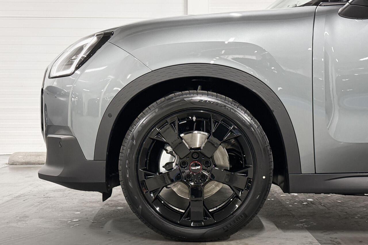 Mini COUNTRYMAN E | Classic Uitvoering | Pakket S | 19"JCW Runway Spoke Jet Black | Selections