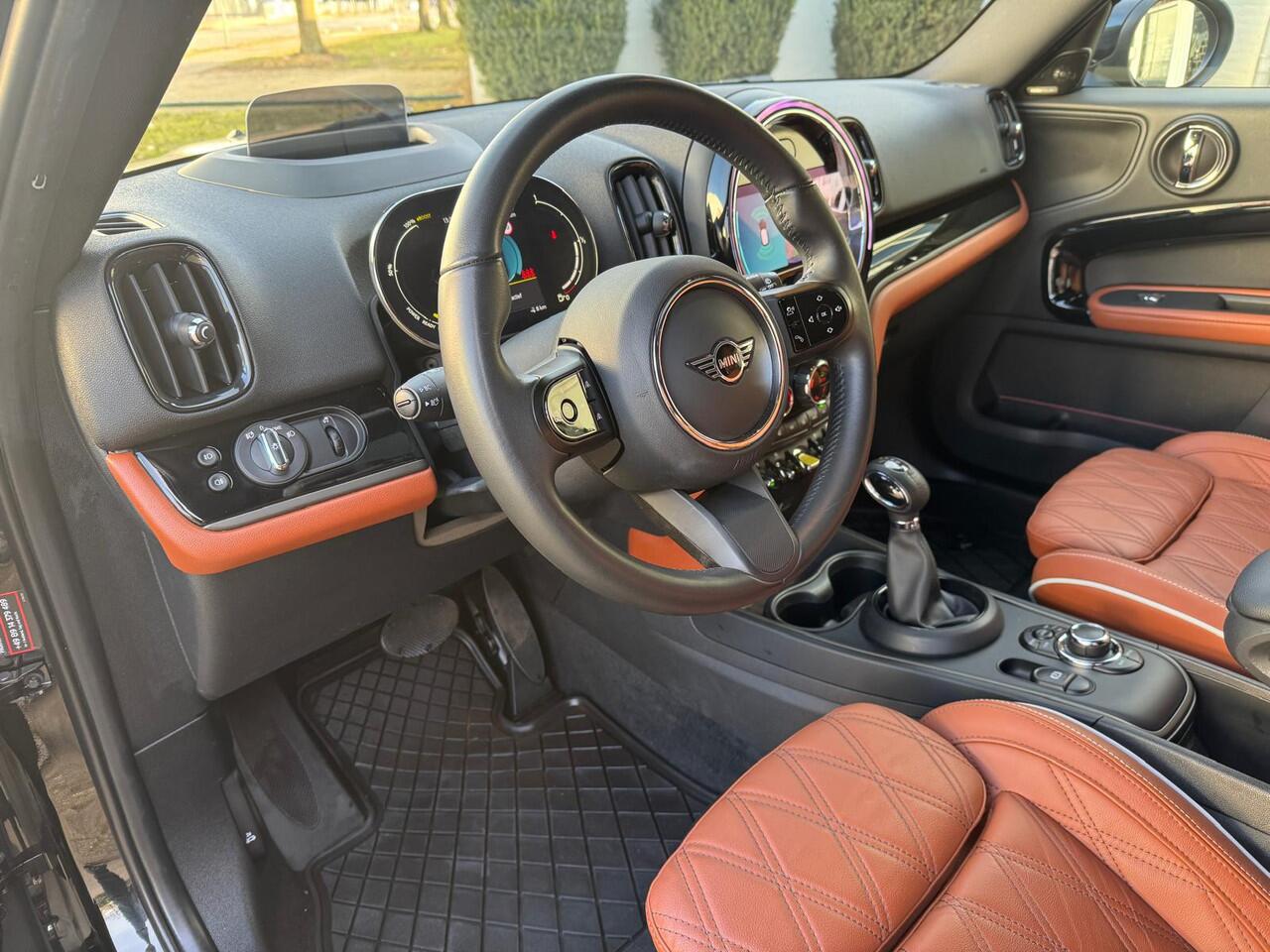 Mini COUNTRYMAN 2.0 Cooper SE ALL4 HARMAN/KARDON PANORAMADAK HEAD-UP ELECTR STOEL en MEMO, Vol Opties Neem contact op en we maken een afspraak!