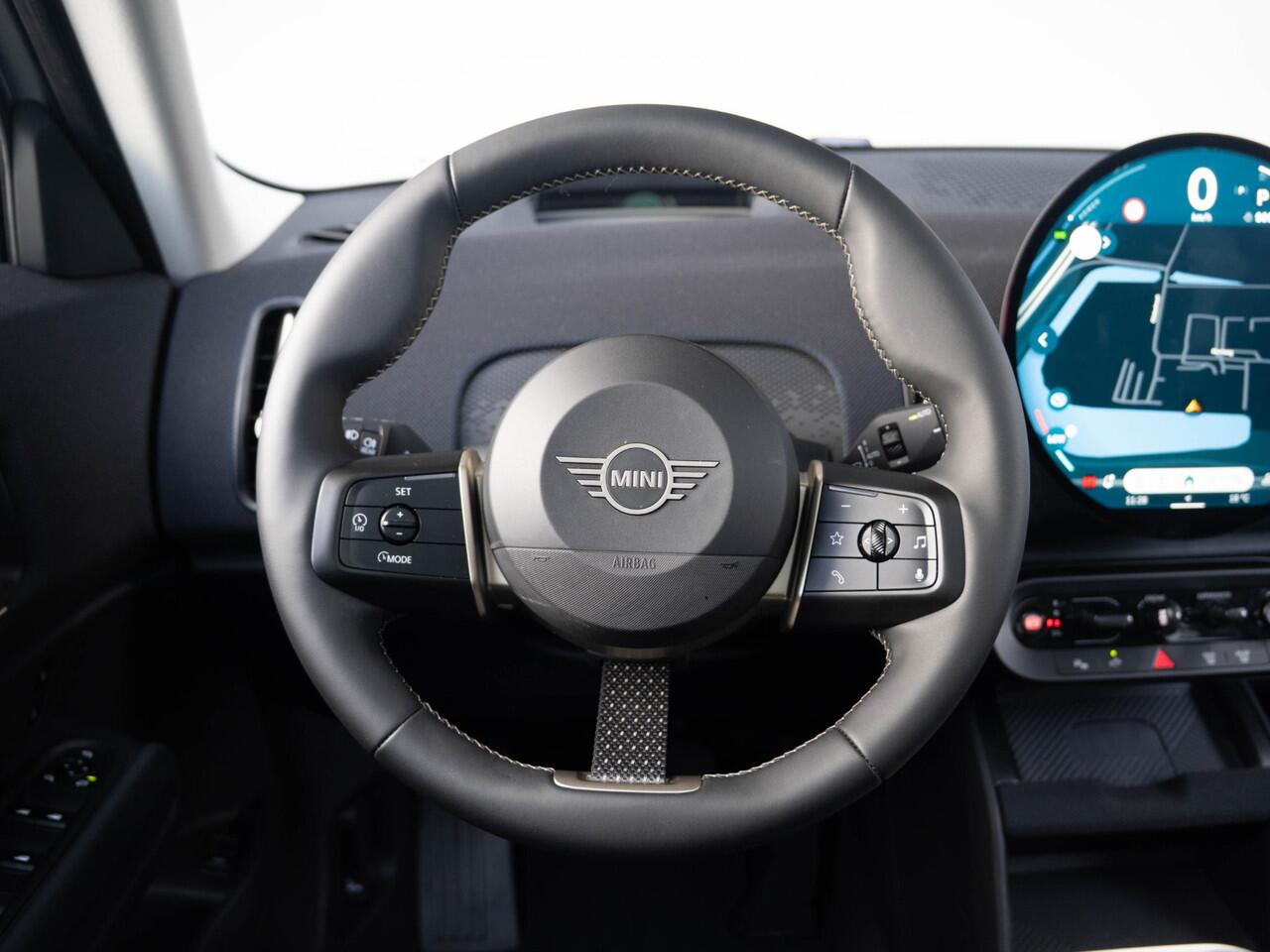 Mini COUNTRYMAN C Classic Trim + Package M