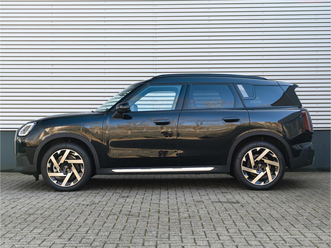 Mini COUNTRYMAN Mini 1.5 C Favoured - XL Pakket - Pano - Trekhaak - Memoryzetel